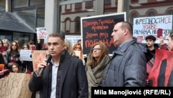 Dekan Filozofskog fakulteta u Beogradu Danijel Sinani podržao je studente u blokadi, 9. decembar 2024.