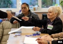 Detalj sa jednog od biračkih mjesta u Skoplju, 2. novembar 2025.