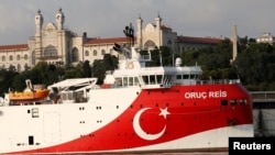 Турският проучвателен кораб "Оруч рейс"