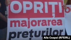 La un protest împotriva majorării prețurilor de către ANRE
