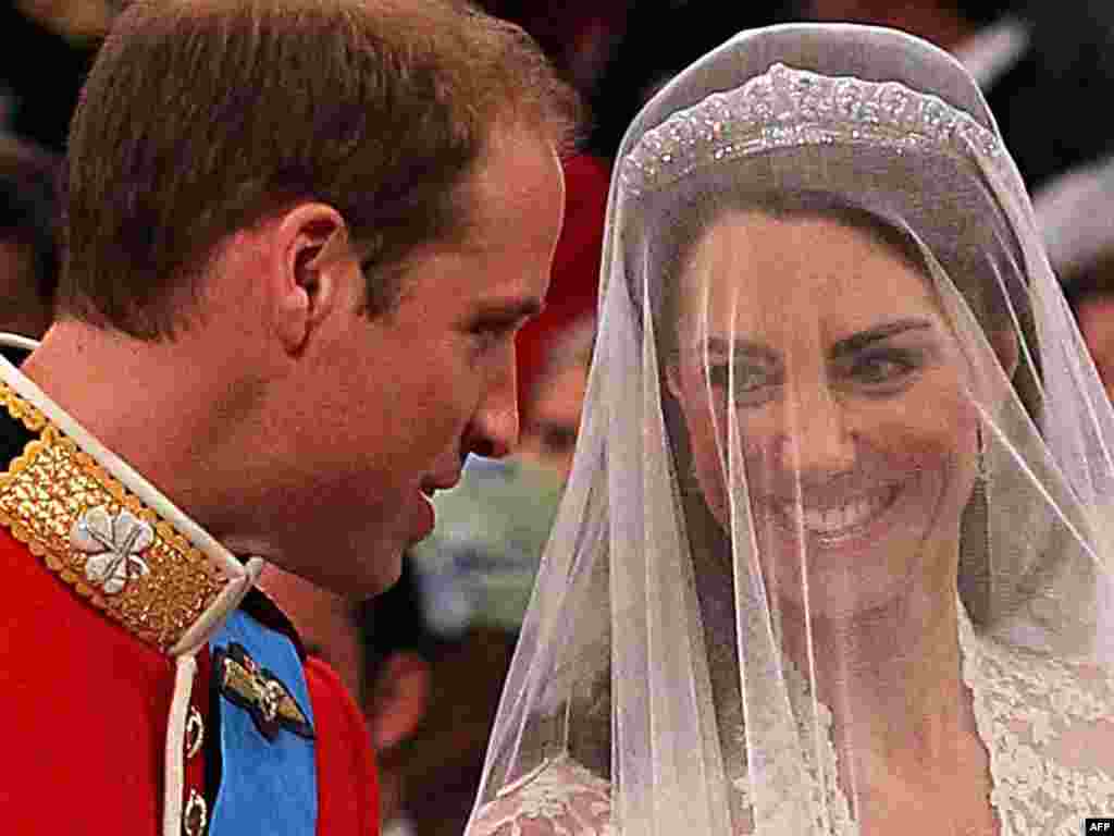 Kraljevsko vjenčanje Foto: AFP / Dominic Lipinski