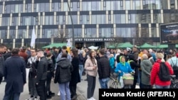 Protest profesora u Novom Sadu zbog umanjenja plata na fakultetima u blokadi, 28. marta 2025.