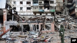 Oštećena zgrada u Mariupolju, 13. april