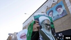 Погребот на Монтазери во Ком