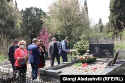 9 აპრილის მსხვერპლის, მამუკა ნოზაძის საფლავი