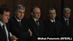 Milorad Dodik, Dragan Čović, Božo Ljubić, Fahrudin Radončić i Beriz Belkić na jednom od postizbornih dogovora, decembar 2010