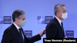 Ентони Блинкен и Јенс Столтенберг на средба во Брисел, 23 март 2021