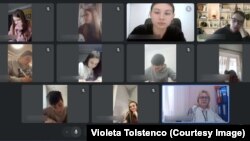 Lecțiile de limba română desfășurate online cu elevii clasei a X-a, liceul „Mihai Eminescu” din Dubăsari, după ce clădirea instituției a fost deconectată de la căldură.