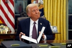 Printre primele ordine executive semnate de Donald Trump în ziua reînvestirii sale s-a numărat și hotărârea de a părăsi Acordul Climatic de la Paris.