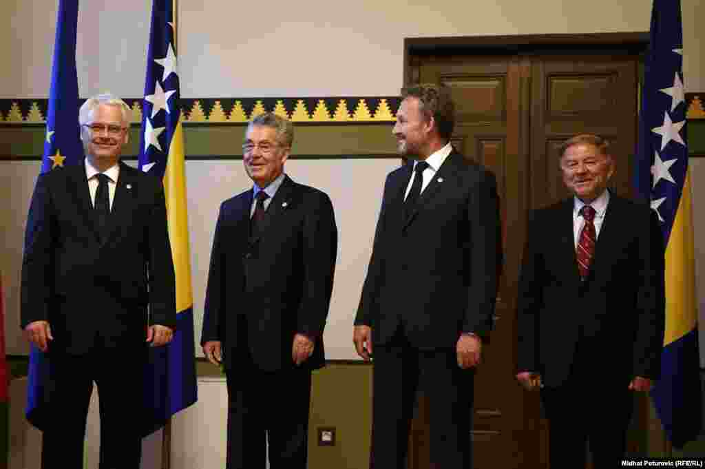 Predsjednik Hrvatske Ivo Josipović, predsjednik Austrije Heinz Fischer, predsjedavajući Predsjedništva BiH Bakir Izetbegović i gradonačelnik Sarajeva Ivo Komsić.