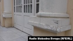 Фасадата на киното „Манаки“ на Широк Сокак во Битола.