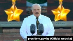 Беларуският президент Александър Лукашенко изнася тържествана реч на 22 юни. 