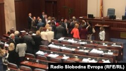 Парламентот го ратификуваше договорот за промена на името со Грција 