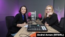 „De cele mai multe ori oamenii reacționează emoțional. Dacă tu reacționezi emoțional, atunci adevărul întârzie să apară”, spune Oana Șerban.