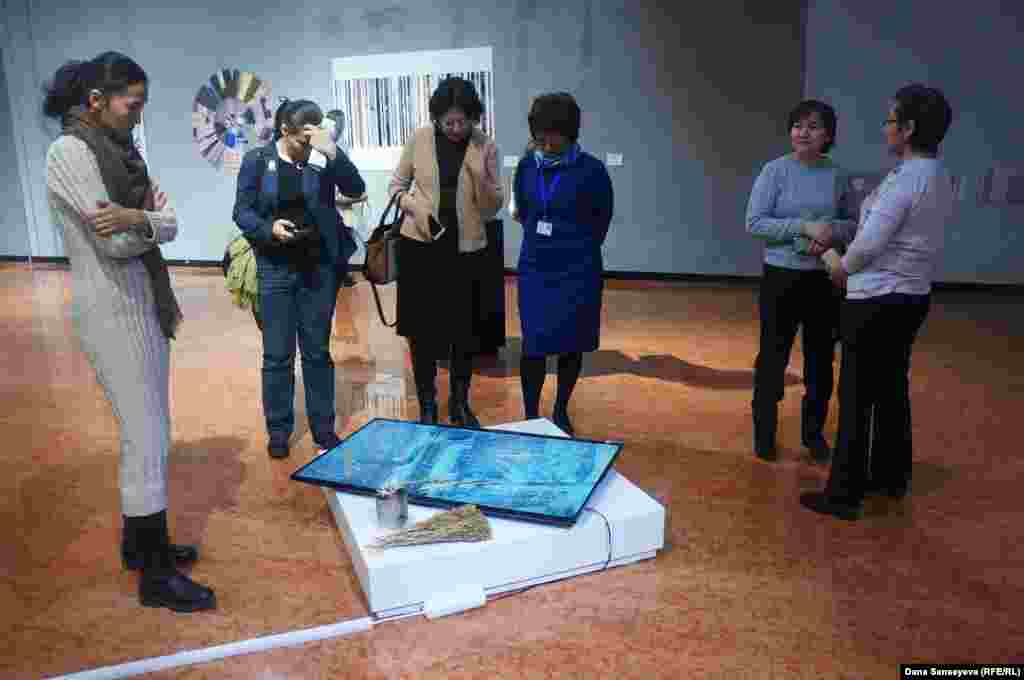 Большинство работ выставки &quot;Время и Астана: после будущего&quot; были выполнены с помощью современных технологий и видеоформата.