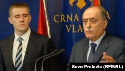 Igor Lukšić i Milan Roćen na konferenciji za novinare povodom listinga objavljenih u "Danu", 4. decembar 2011.