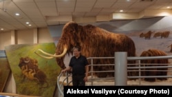 Сергеј Фјодоров во музејот „Мамут“ во Јакутск