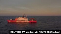 Brod "Luiz Mišel" koji finasira Benksi u misiji spasavanja migranata u Sredozemnom moru, 17. avgust 2020.