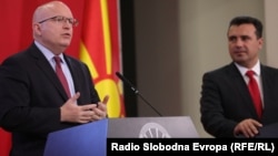 вд помошникот државен секретар за Европа и Евроазија на САД, Филип Рикер на денешната прес-конференција во Владата со премиерот Зоран Заев. 