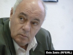 Iza javnog moraliziranja kriju se političke reinterpretacije prošlosti: Žarko Puhovski