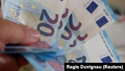 Fotografi ilustruese. 