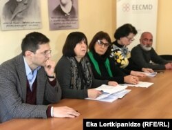 აქტივისტები