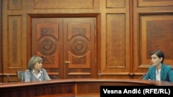 Maja Pavlović i Ana Brnabić