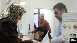 Жена на шалтер