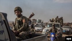 Kurdski Pešmerga borci