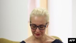 Julija Navalnaja az EU-s külügyi tanács ülésén Brüsszelben 2024. február 19-én