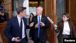 Kiril Dmitriev (c) spune că revenirea companiilor americane „nu va fi ușoară” pentru că unele nișe de pe piața rusă au fost preluate de producătorii locali.