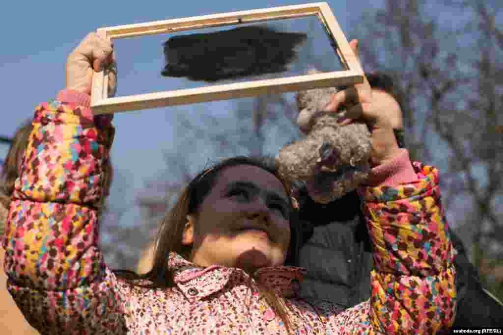 Belarus - part solar eclipse, Minsk, 20mat2015