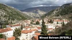 U Stocu (na fotografiji) je u vrijeme takozvane "Herceg-Bosne" bio otvoren logor za nehrvate u Koštanoj bolnici