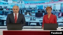 „მთავარი არხის“ საინფორმაციო გამოშვების წამყვანები: პაატა იაკობაშვილი და დიანა ჯოჯუა.