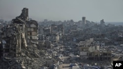 BBC a documentat mii de clădiri din Gaza distruse de Israel prin explozii controlate.