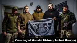 A munkácsi rohamdandár egyik drónalakulata 2024 novemberében a front közelében, a Zaporizzsjai területen. Balról a második Hansz, a harmadik Mamut