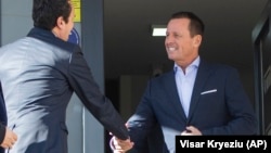 Susret Aljbina Kurtija i Ričarda Grenela 23. januara 2020. godine u Prištini. 