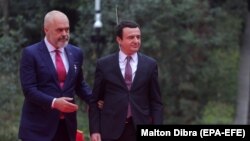 Edi Rama i Albin Kurti u Tirani 11. februara