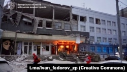 Urmările unui atac rusesc cu rachete asupra orașului Zaporojie. 10 decembrie 2024. 