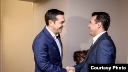 Velika očekivanja: Aleksis Cipras i Zoran Zaev prilikom susreta u Davosu, januar 2018.