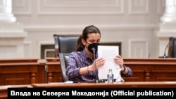 Бленди Ходаи, претседател на Сојуз на средношколци на средба во Влада