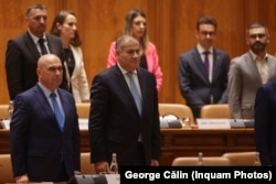 Premierul Bolojan și o parte a cabinetului său.