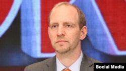 Ne mislim da postoji bitna razlika između stava američke vlade i Evropske unije po tom pitanju: Florian Bieber