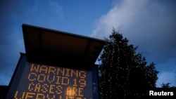 Velika Britanija je u nedelju 20. decembra dostigla rekord po broju zaraženih sa 35.928 novih slučajeva.