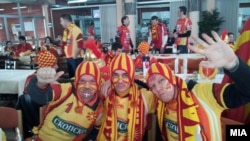 Покрај силниот противник, Чесите ја имаа и четири илјадната македонска публика во Ниш. Навивачите направија пеколна атмосфера.