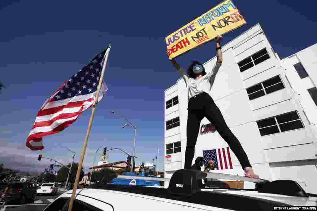 La un protest în Beverly Hills, California, 6 iunie 2020.