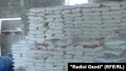 Saci cu făină (arhivă)