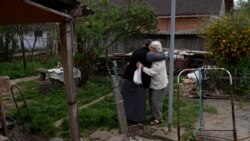 Preotul lucrător social