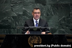 Қырғызстан президенті Садыр Жапаров БҰҰ Бас Ассамблеясының 80-сессиясында сөйлеп тұр. Нью-Йорк, 23 қыркүйек, 2025 жыл