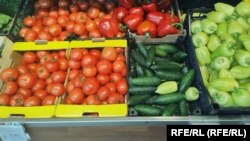 Magazinele din România vor trebui să adauge și cât adaos comercial pun pentru fiecare produs în parte. 